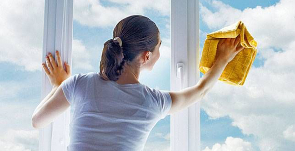 تمیز کردن پنجره‌ها با نوشابه