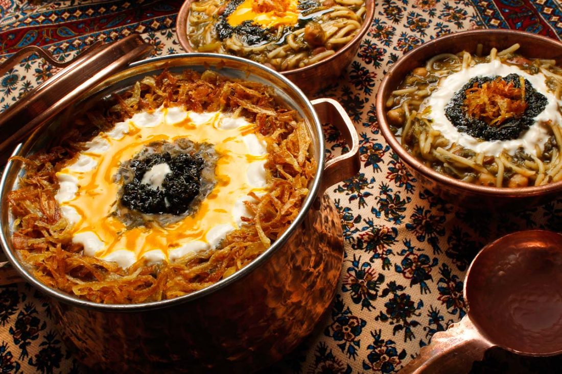 غذای افطاری محبوب؛ آش رشته