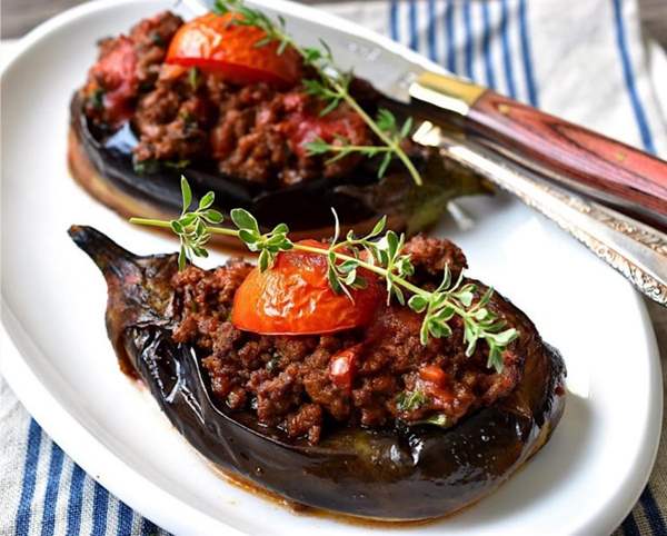 طرز تهیه بادمجان شکم پر با نکات لازم برای خوشمزه شدن