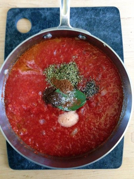 سس یونانی-طرز تهیه سس گوجه یونانی