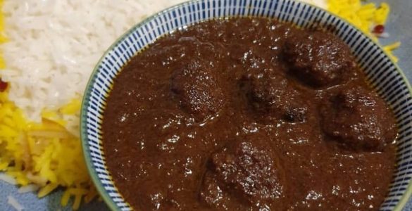 فسنجون با گوشت