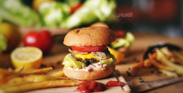 در خانه همبرگر درست کنیم