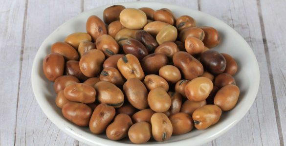 طرز تهیه باقالی آبپز با گلپر