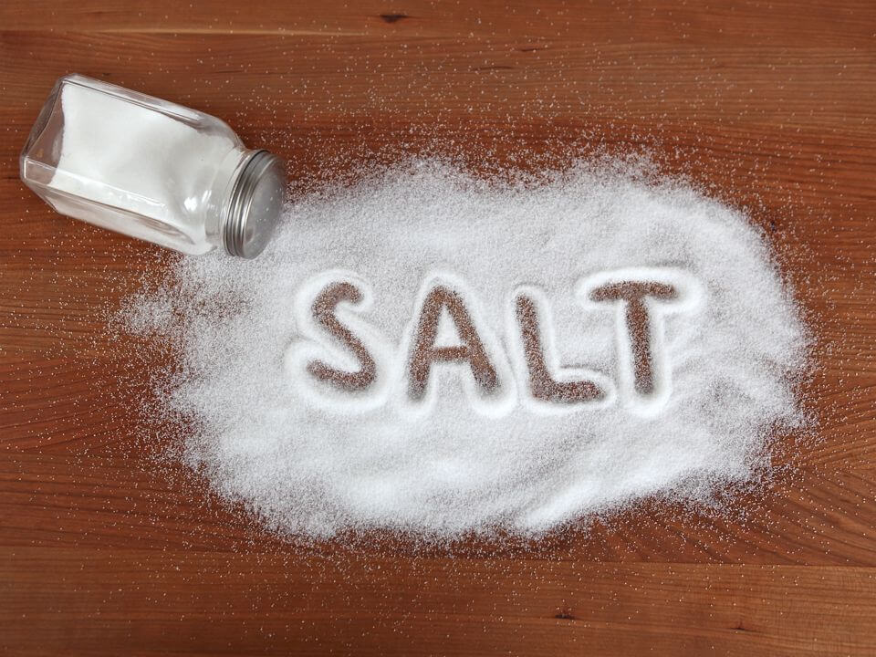 نمک در چه غذایی است