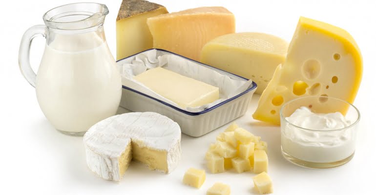 اهمیت خوردن لبنیات برای سلامتی! چه مقدار لبنیات بخوریم؟ | مجله اکالا