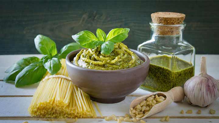 چند فوت و فن کوزهگری در طرز تهیه سس پستو چند فوت و فن کوزهگری در طرز تهیه سس پستو