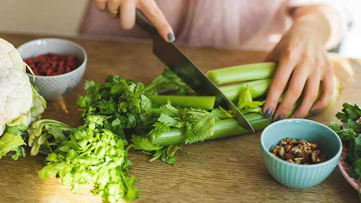 معرفی خواص مهم کرفس معرفی خواص مهم کرفس