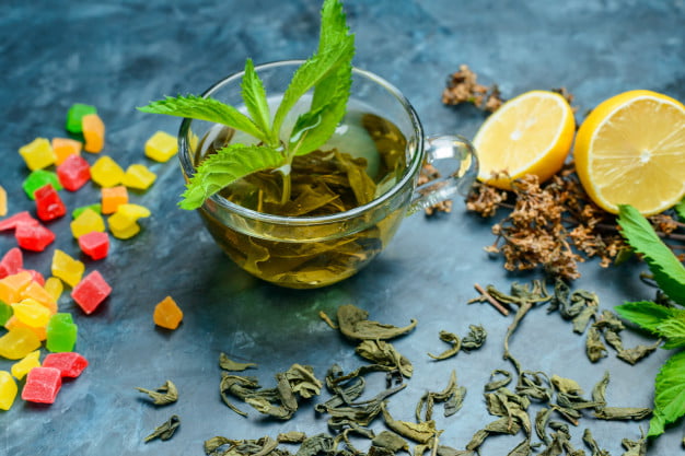 استفاده از چای سبز برای از بین بردن بوی بد بدن