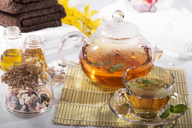 روغن درخت چای برای کاهش بوی بدن