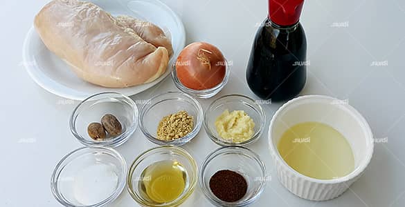 مواد لازم مرغ گریل شده سالاد کاب