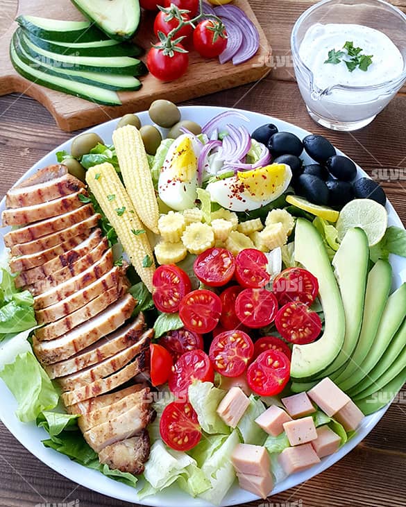 تزئین و سرو سالاد کاب