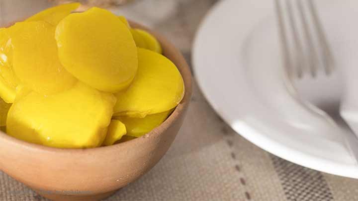 مراحل تهیه ترشی موسیر