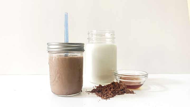 مراحل تهیه شیر کاکائو خانگی مراحل تهیه شیر کاکائو خانگی