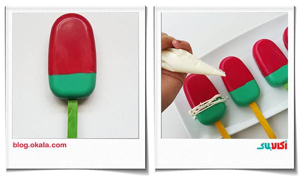 ریختن شکلات سفید بر روی پاپسیکلز