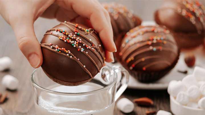 نکات و فوت و فنهای تهیه بمب هات چاکلت نکات و فوت و فنهای تهیه بمب هات چاکلت