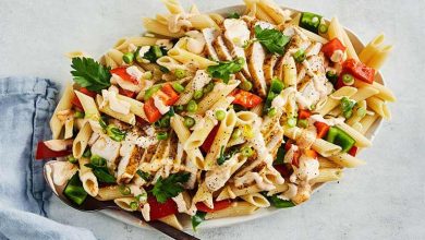 طرز تهیه سالاد ماکارونی با مرغ؛ خوشمزه و مجلسی