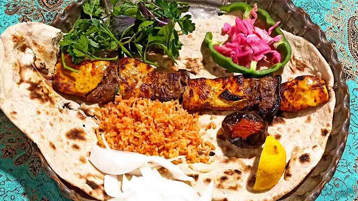 کباب سلطانی مجلسی: طعم شاهانه در سفره شما