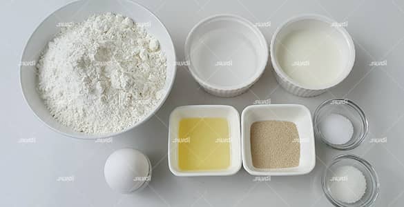 مواد لازم برای خمیر اشترودل مرغ و قارچ