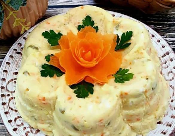 سالاد الویه به شکل گل