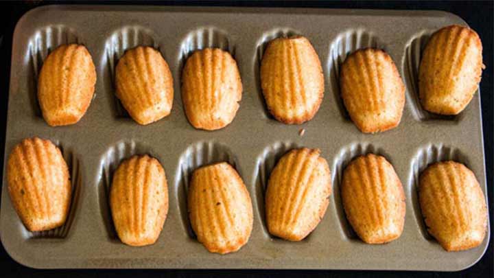 مراحل تهیه شیرینی صدفی