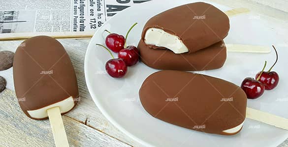 طرز تهیه بستنی کیم چوبی خانگی با روکش شکلاتی