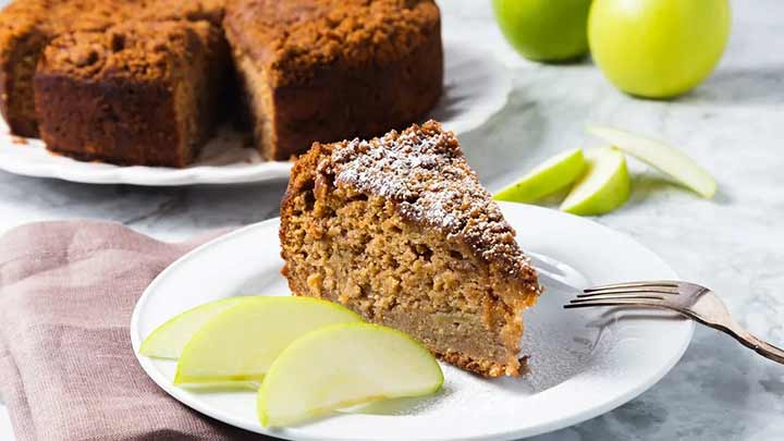 رسپی یک شیرینی خوشمزه با سیب و گردو رسپی یک شیرینی خوشمزه با سیب و گردو