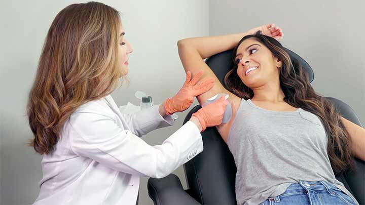 روشهای درمان عرق کردن در بزرگسالان روشهای درمان عرق کردن در بزرگسالان