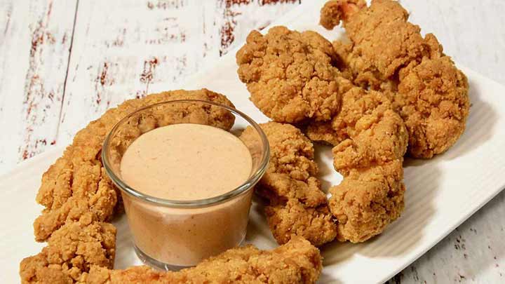 مراحل تهیه چیکن استریپس مراحل تهیه چیکن استریپس