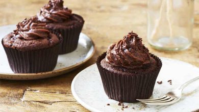 طرز تهیه کاپ کیک شکلاتی با مغز نارگیل؛ هیجانانگیز و سورپرایزی