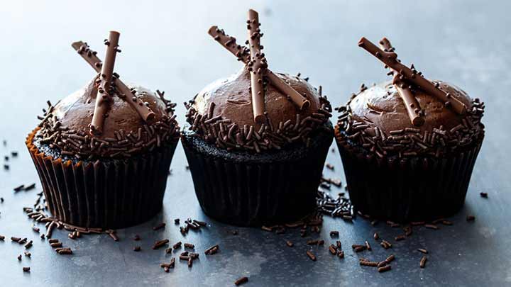 نکات طلایی در تهیه کاپ کیک شکلاتی با مغز نارگیل نکات طلایی در تهیه کاپ کیک شکلاتی با مغز نارگیل