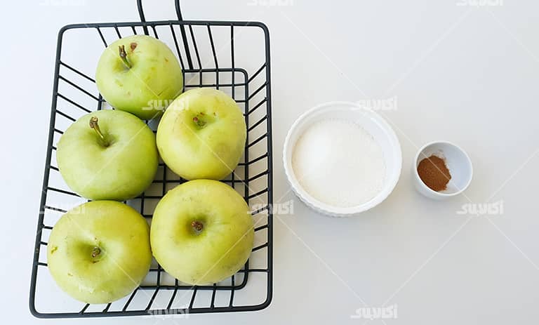 مواد لازم برای لایه سیب و دارچین
