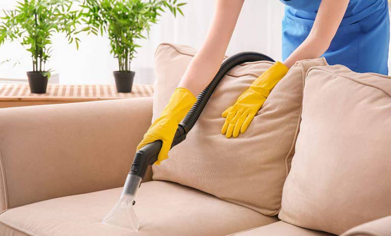 تمیز کردن انواع مبلمان منزل به راحت‌ترین و سریع ترین روش