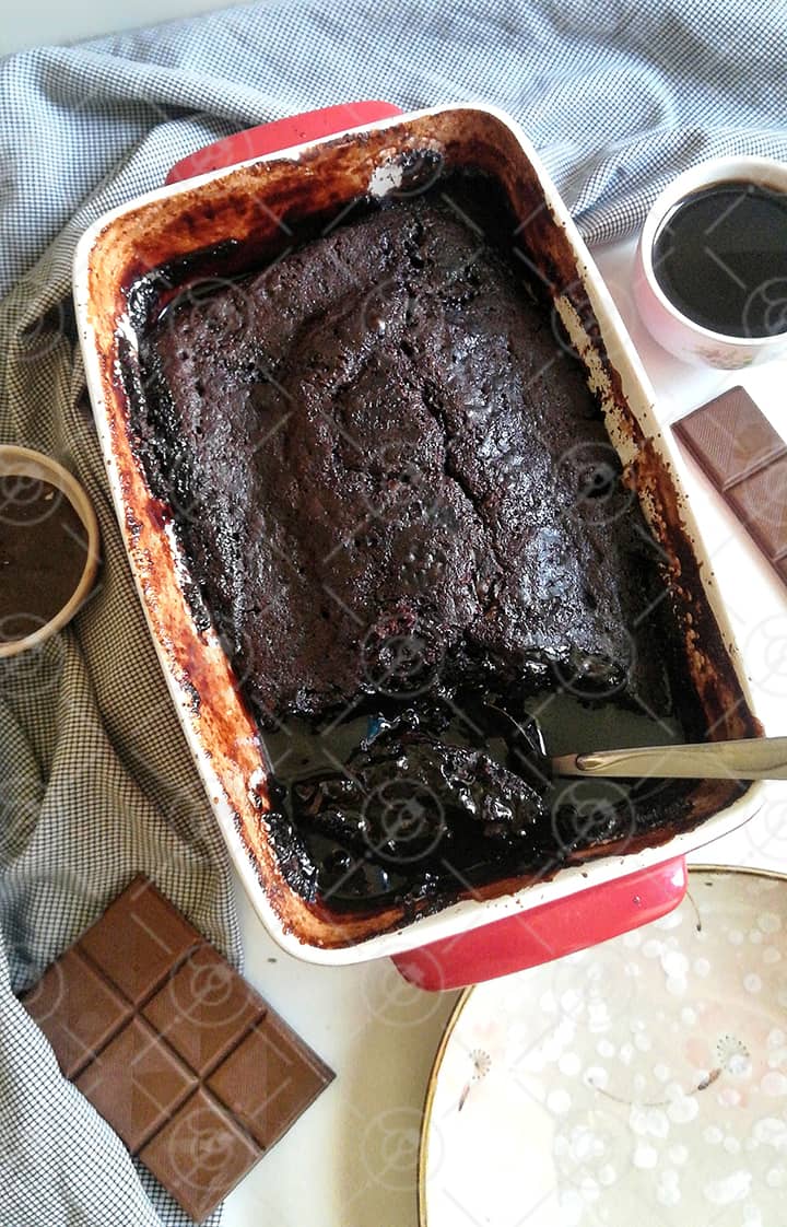 طرز تهیه پودینگ هات چاکلت طرز تهیه پودینگ هات چاکلت