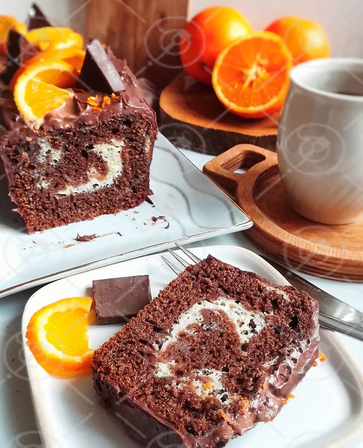 کیک پرتقالی شکلاتی با لایه چیز کیک خوشمزه و آسان