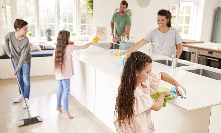 آسان ترین راه های تمیز کردن آشپرخانه برای خانه تکانی عید