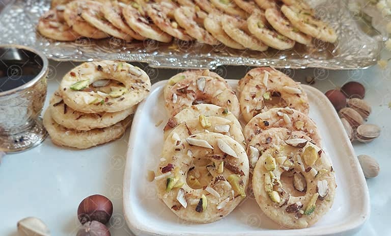 طرز تهیه رینگ آجیلی خوشمزه برای عید نوروز