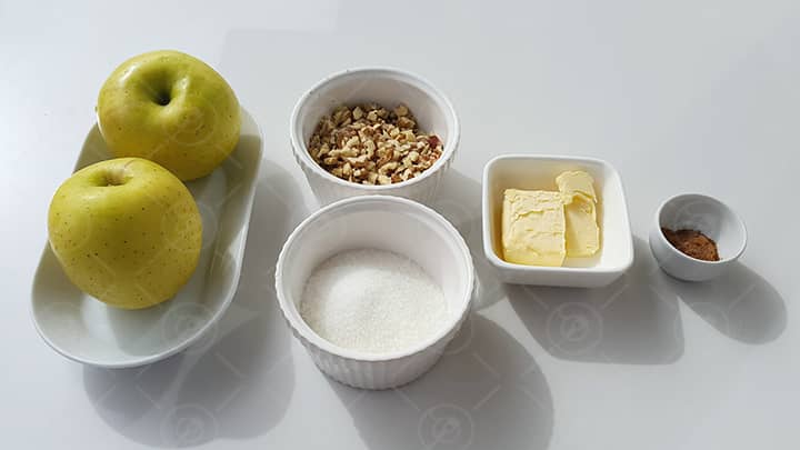 مواد لازم برای قسمت میانی خاگینه سیب (آلما قیقاناخی)