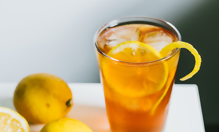 طرز تهیه شربت به لیمو به روش خانگی؛ خوشمزه و عطش بر