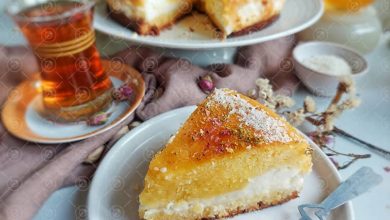 طرز تهیه کیک سمولینا کرم دار (کیک بسبوسه)؛ خانگی و خوشمزه