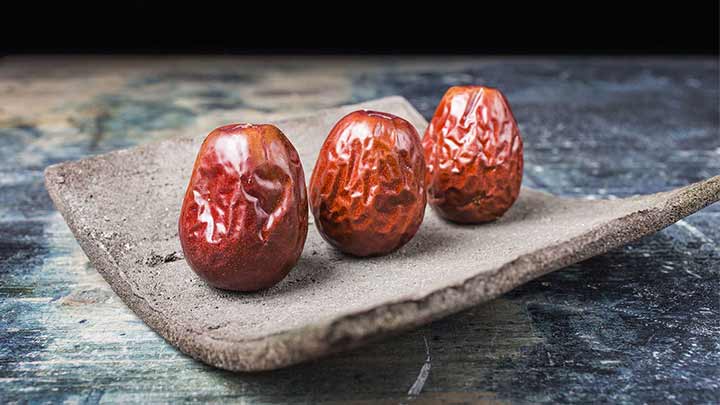 فواید شگفتانگیز عناب برای پوست و مو فواید شگفتانگیز عناب برای پوست و مو