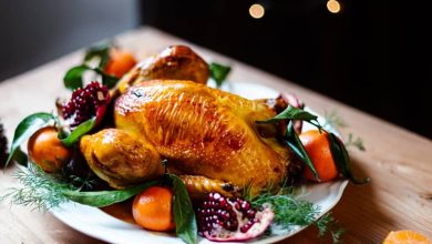 طرز تهیه مرغ شکم پر با انار؛ در فر برای 4 نفر