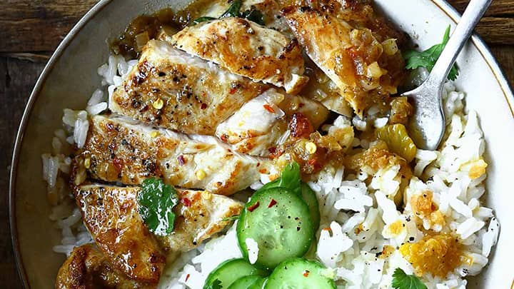 مراحل طرز تهیه مرغ زنجبیلی با برنج مراحل طرز تهیه مرغ زنجبیلی با برنج