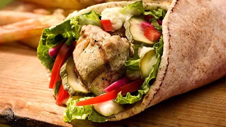 مراحل تهیه شاورمای مرغ مراحل تهیه شاورمای مرغ