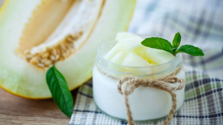 دسر ژلهای با خربزه و بستنی دسر ژلهای با خربزه و بستنی