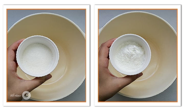 شکر و نشاسته ذرت را با هم برای پودینگ کاراملی اضافه کنید