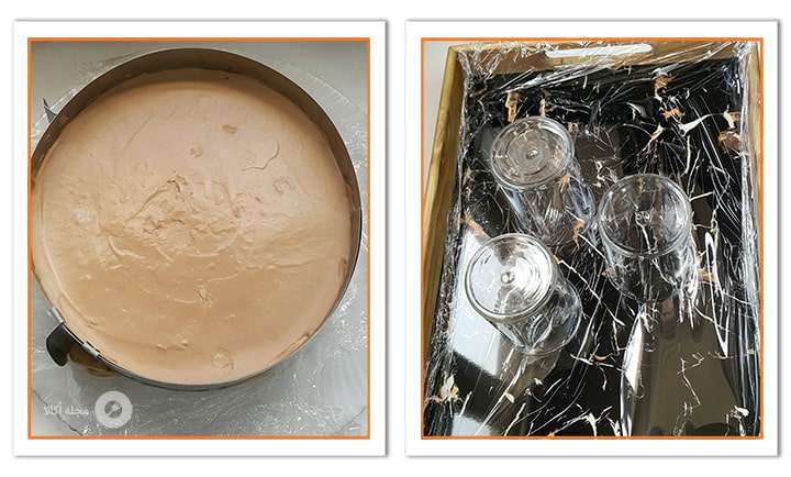 موس کیک را از یخچال در بیاورید و روی میز سه استکان قرار دهید تا کیک را روی آن قرار دهید