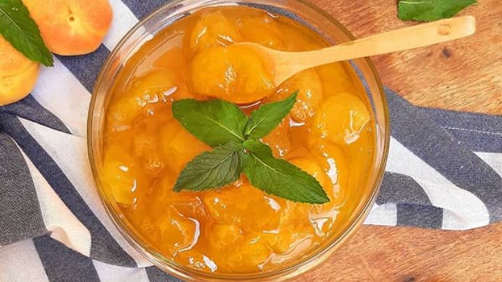 نکات و فوت‌وفن‌ های طرز تهیه و شکرک نزدن مربای زردآلو به روش تبریزی