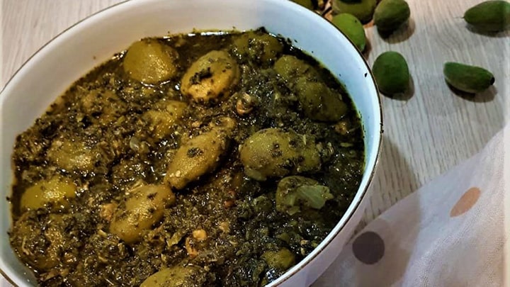 طرز تهیه خورشت چغاله‌ بادام