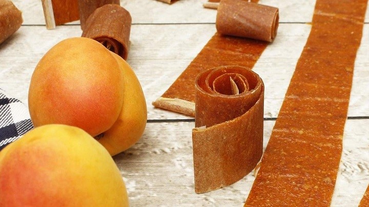 لواشک زردآلو با زردآلوی خشک