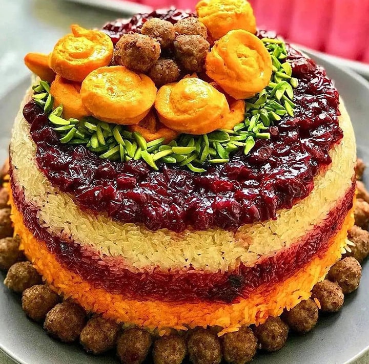 پختن تهچین آلبالو پختن تهچین آلبالو